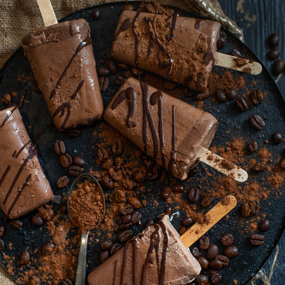 用酮冰淇淋和冷凍食品保持涼爽