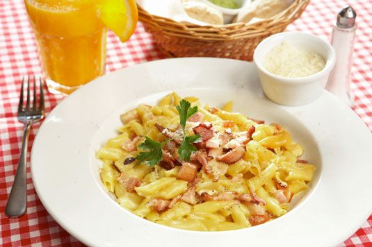 雞蛋培根意大利面（Penne alla Carbonara）